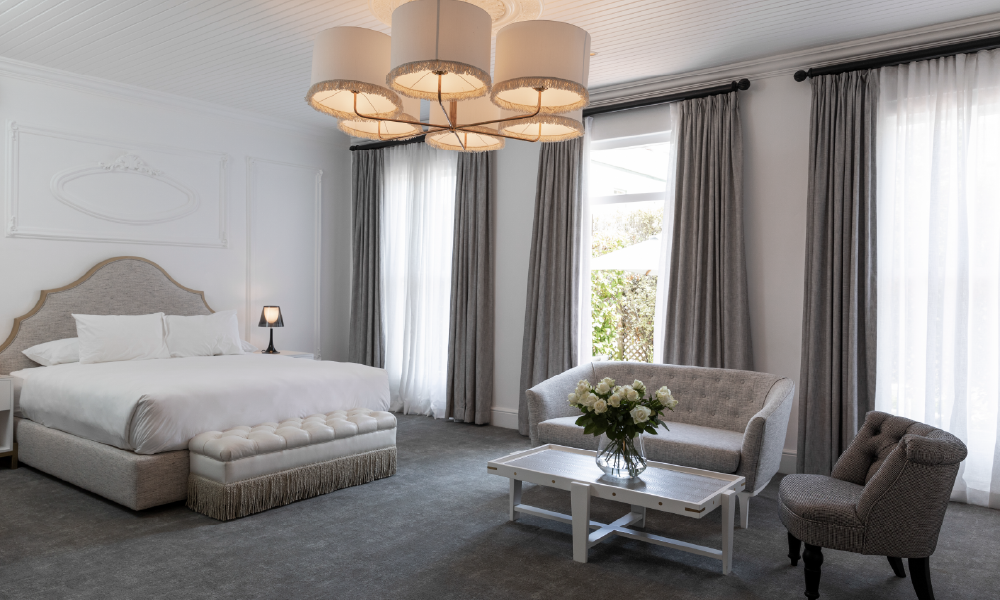 Alphen_Stay. Deluxe. Slider.1