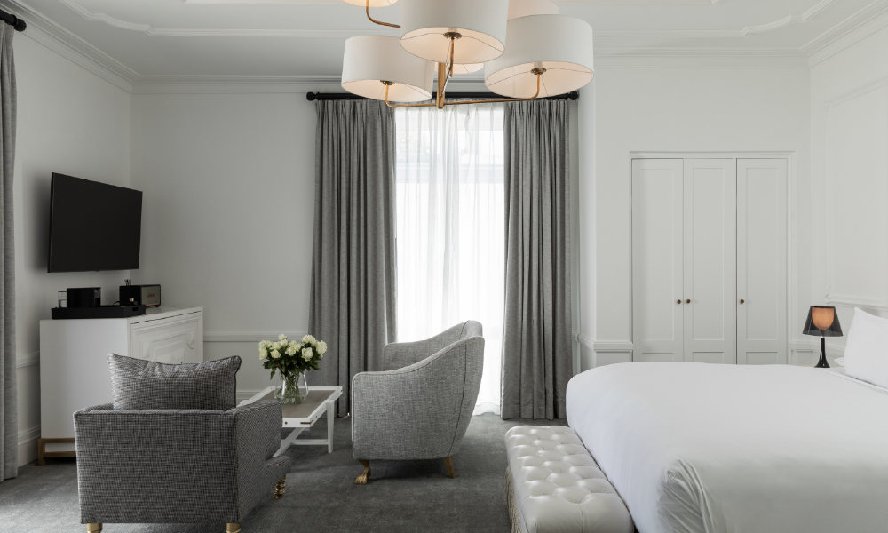 Alphen_Stay. Superior. Slider.2